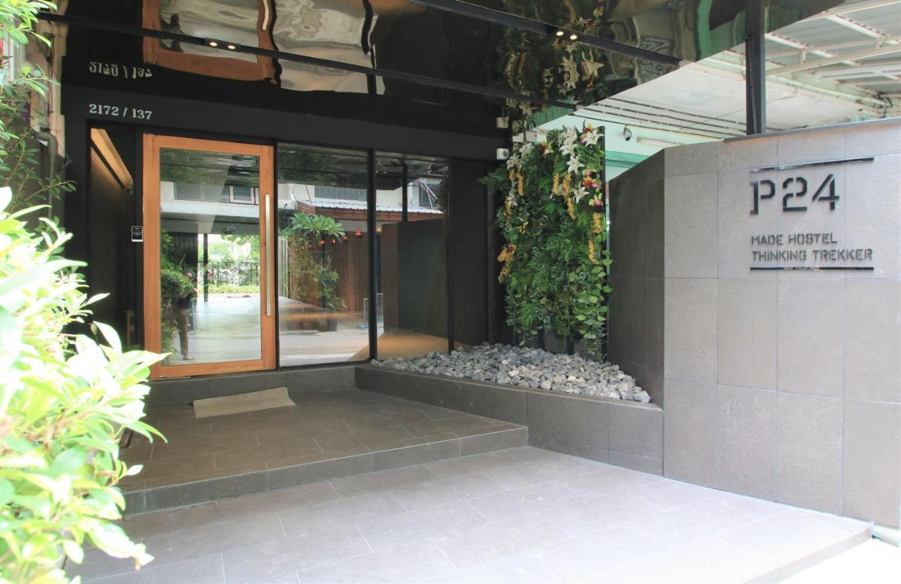 P24 At Kaset Hotel Bangkok Buitenkant foto